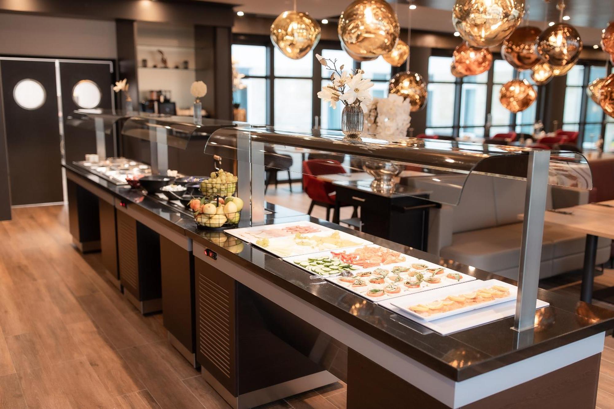 Plaza Premium 4* Heidelberg